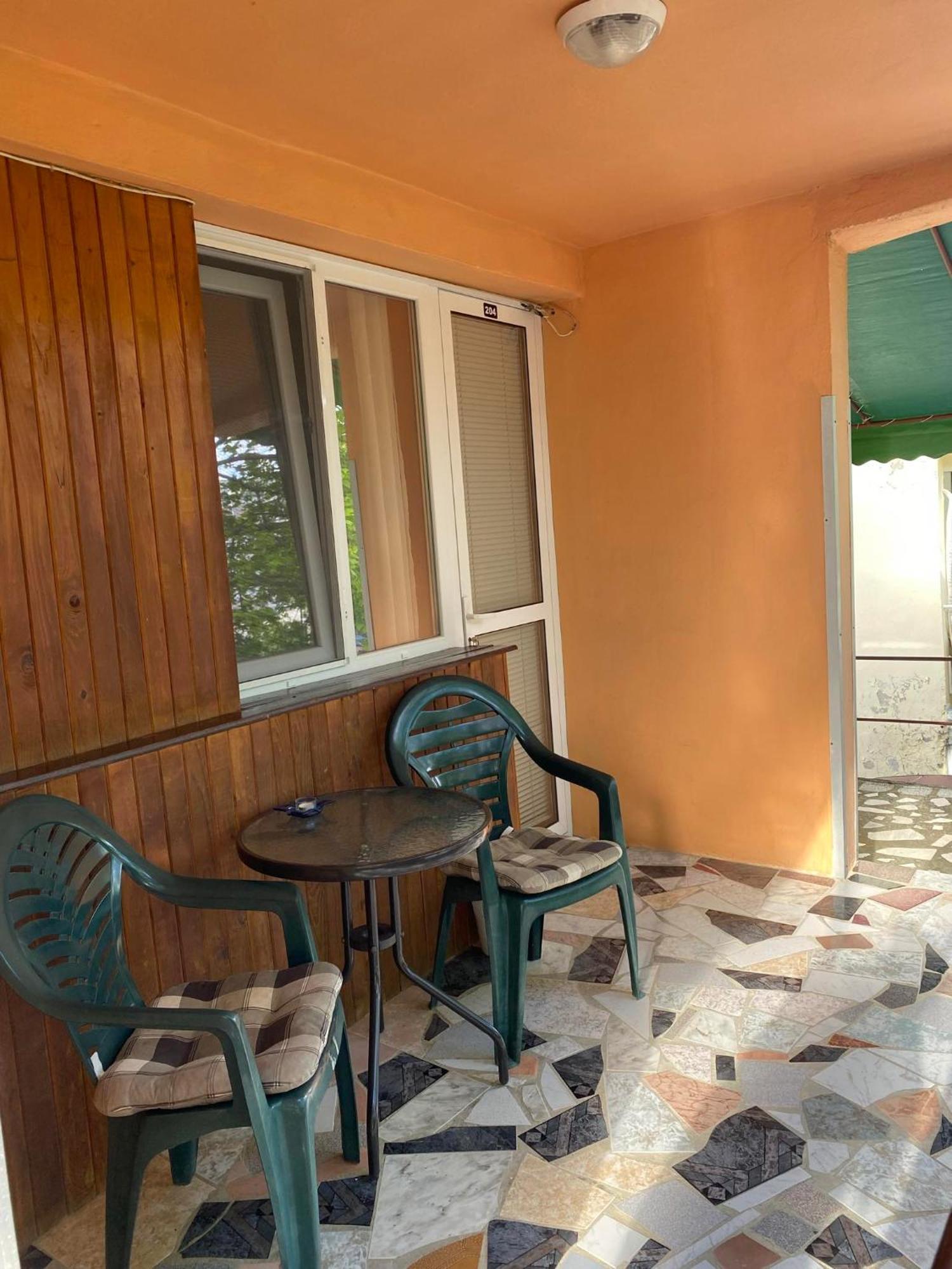 Family Hotel Julian Kranevo Bagian luar foto